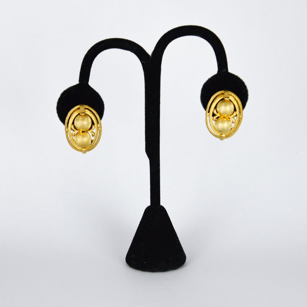 Vintage 1950s Gold Vendome Clip On Earrings